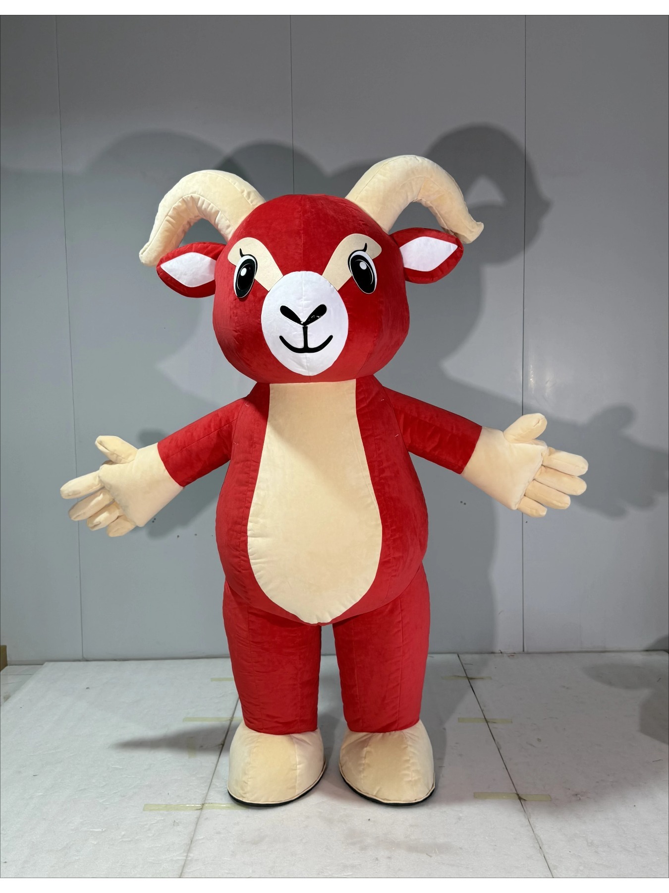 Inflatable Red Goat Mascot Cos - огляд і ціна Costumes